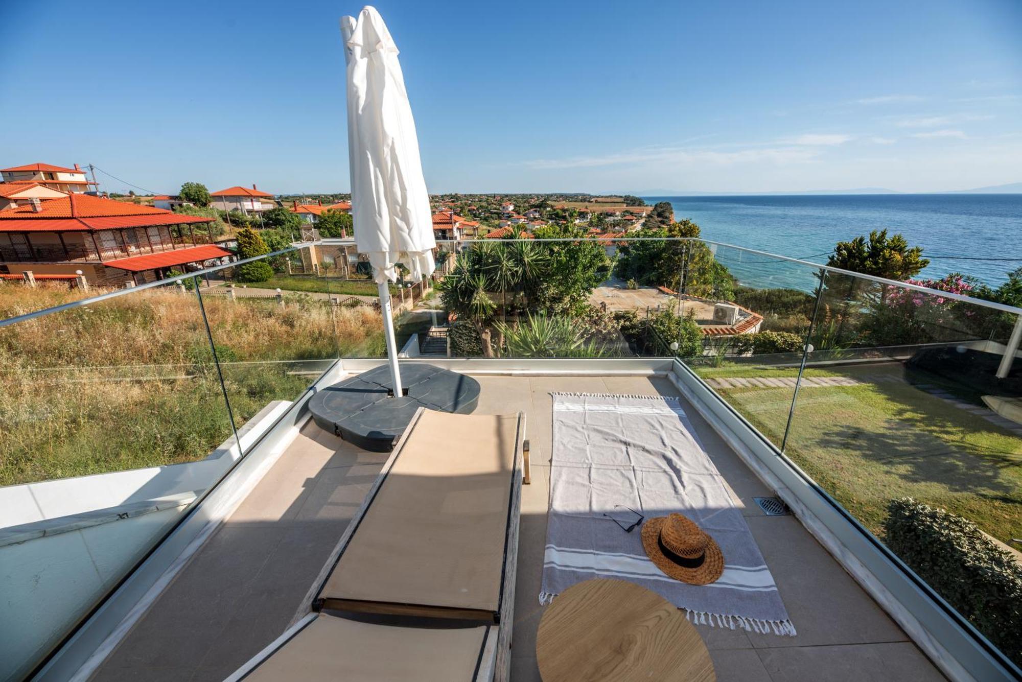 Thea Suites Potidea Nea Poteidaia Exteriör bild