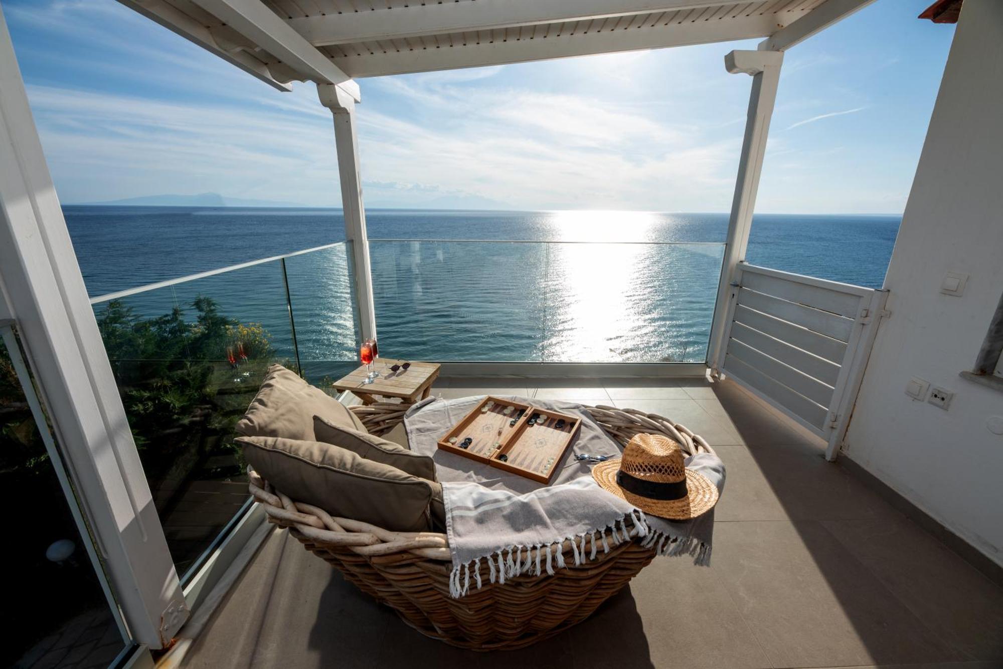 Thea Suites Potidea Nea Poteidaia Rum bild