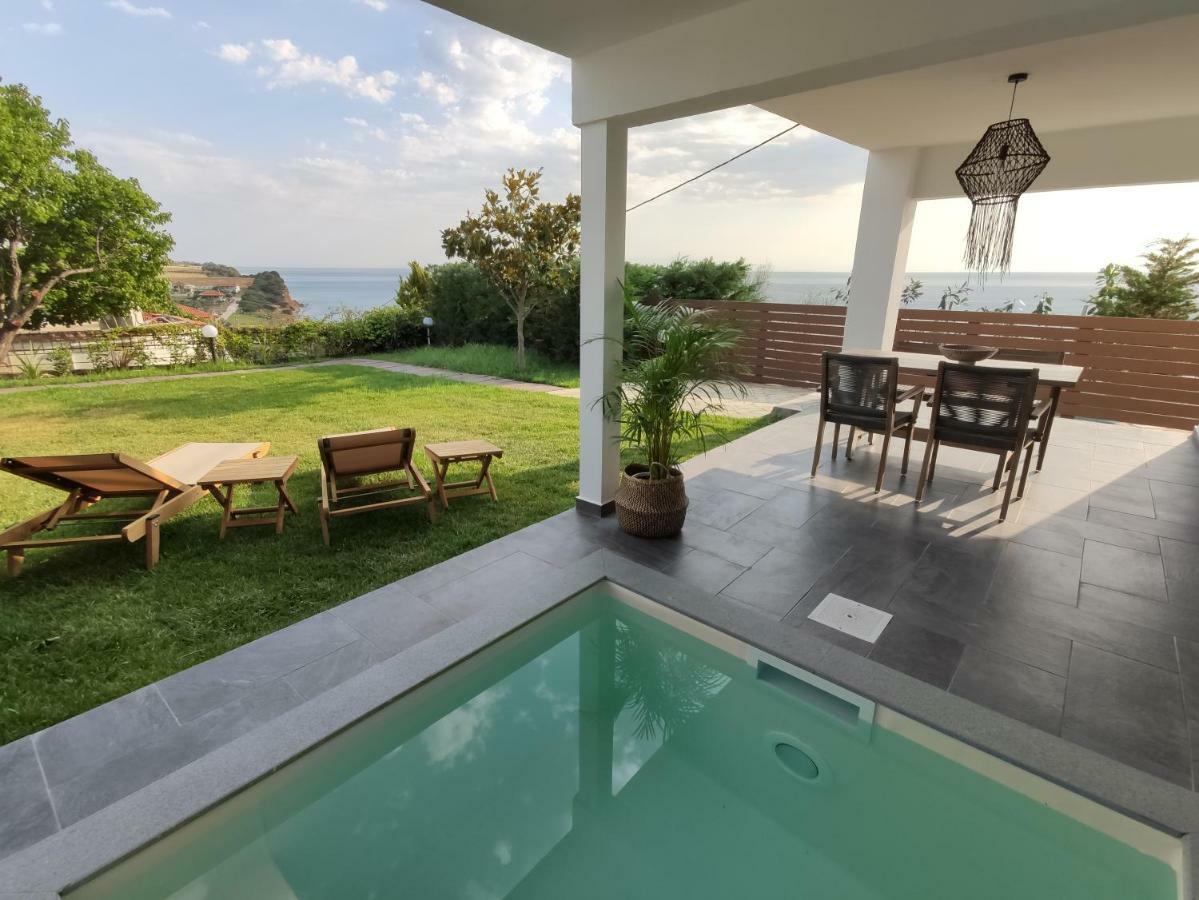 Thea Suites Potidea Nea Poteidaia Exteriör bild