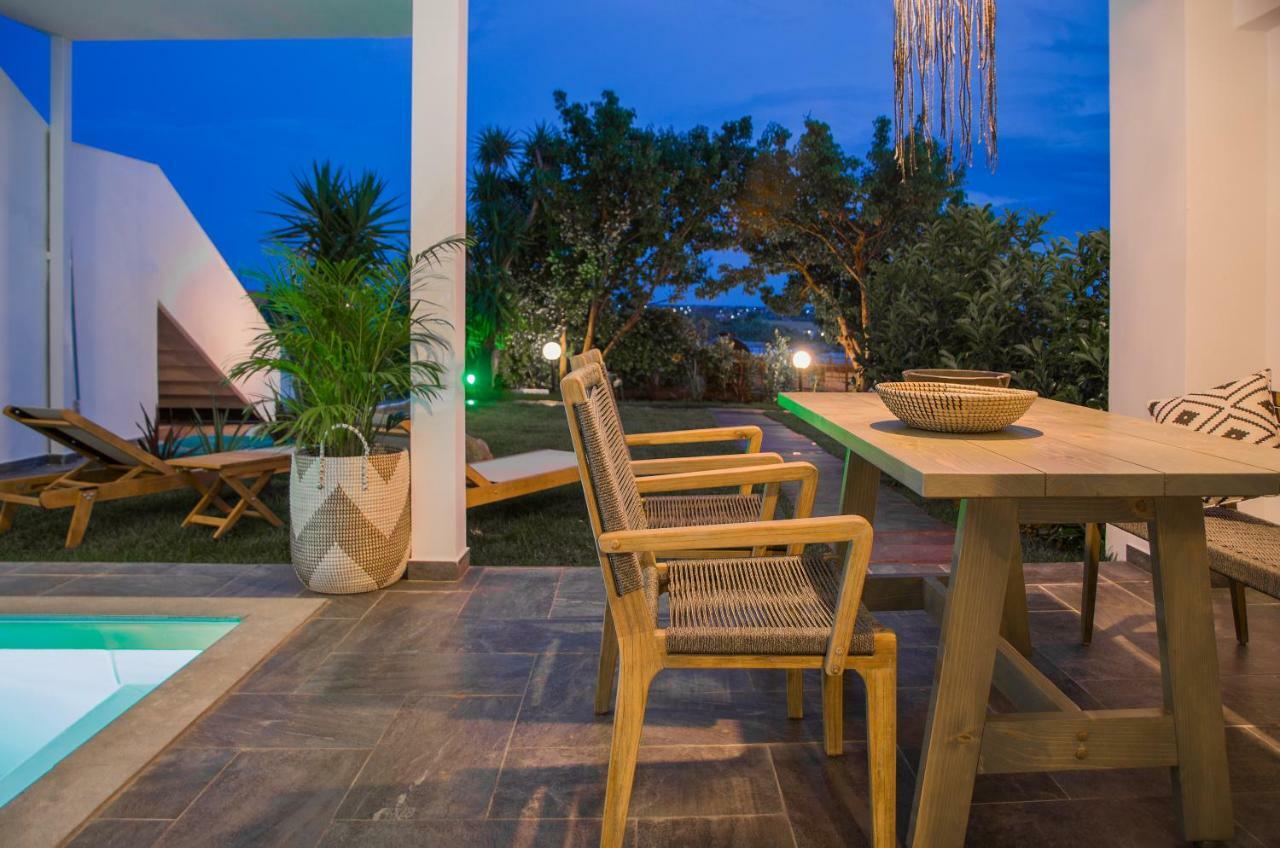 Thea Suites Potidea Nea Poteidaia Exteriör bild