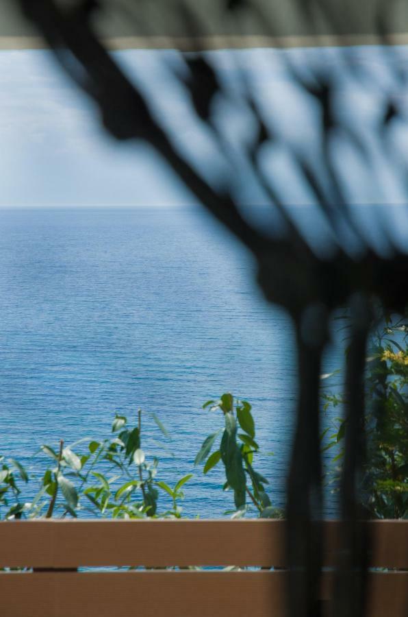 Thea Suites Potidea Nea Poteidaia Exteriör bild